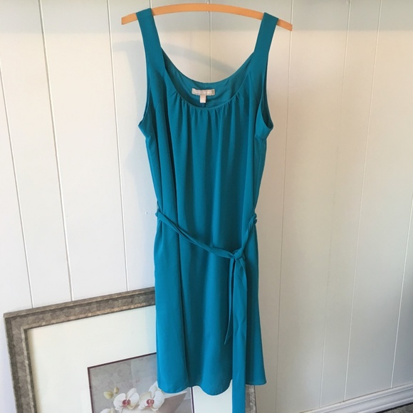 Banana Republic Dresses & Skirts - Banana Republic Tie Waist Dress